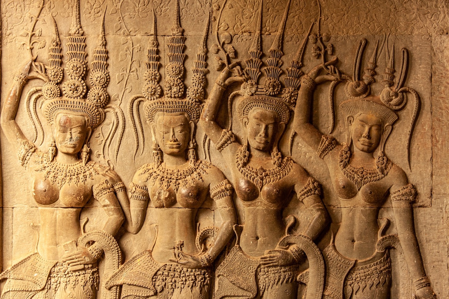 Traditional Techniques in Modern Sculpture Design